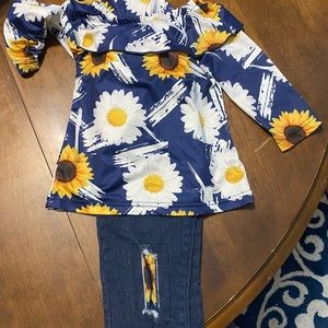 Navy blue sunflower set.